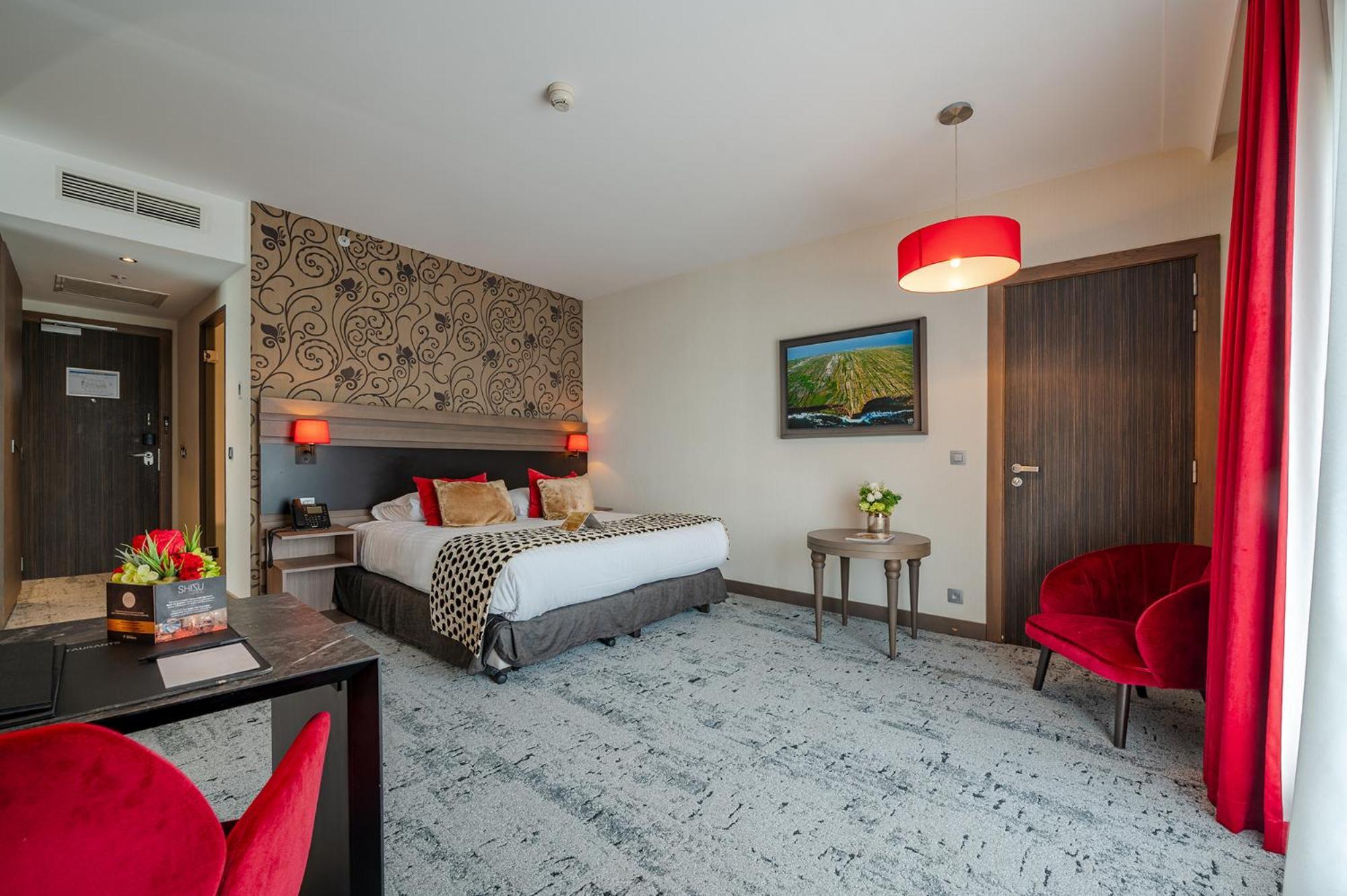 Suite with Sauna